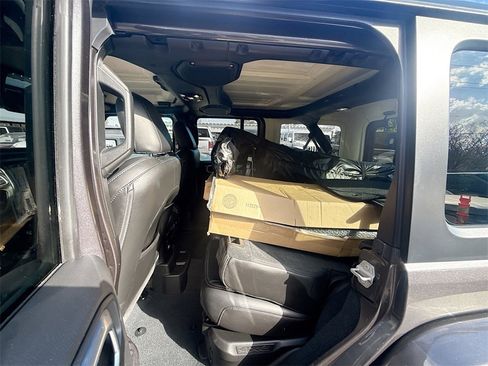 Used 2022 Jeep Wrangler Unlimited Sahara w/ Dual Top Group image 26