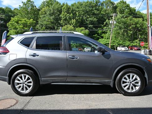 Used 2018 Nissan Rogue SV w/ Premium Package AWD/4WD image 7
