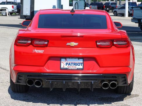 Used 2019 Chevrolet Camaro LT RWD image 23