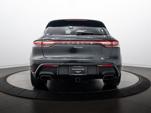 Certified 2023 Porsche Macan AWD/4WD image 6