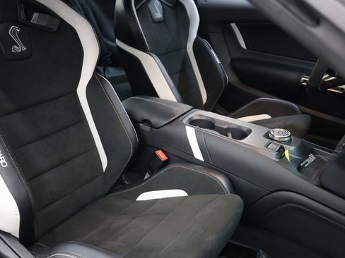 Used 2022 Ford Mustang Shelby GT500 w/ Technology Package image 73