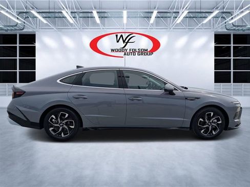 Used 2024 Hyundai Sonata SEL FWD image 3