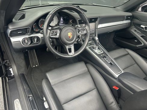 Certified 2017 Porsche 911 Carrera 4S image 16