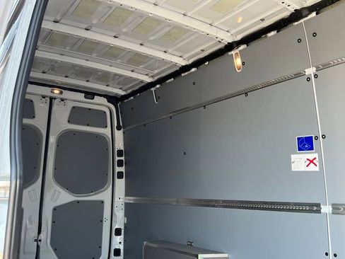 New 2025 Mercedes-Benz Sprinter 2500 image 30