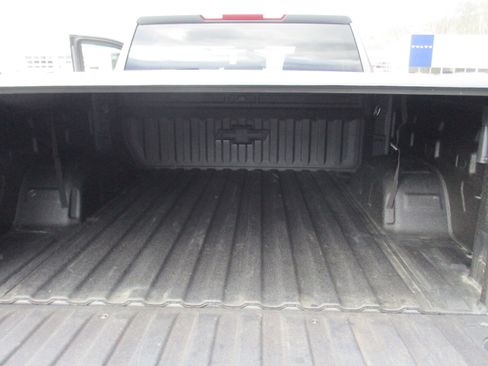 Certified 2022 Chevrolet Silverado 1500 Custom Trail Boss AWD/4WD image 13