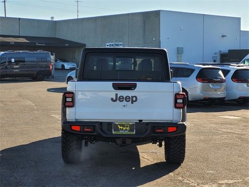 New 2026 Jeep Gladiator Rubicon image 5