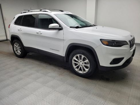 Used 2019 Jeep Cherokee Latitude w/ Cold Weather Group AWD/4WD image 11
