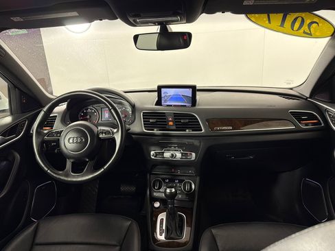 Used 2017 Audi Q3 2.0T Prestige w/ Prestige Package AWD/4WD image 25