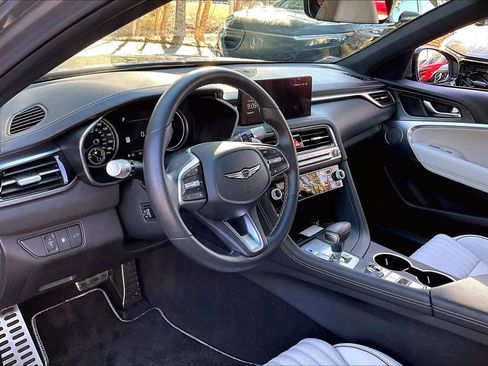 Used 2025 Genesis G70 3.3T Advanced image 18