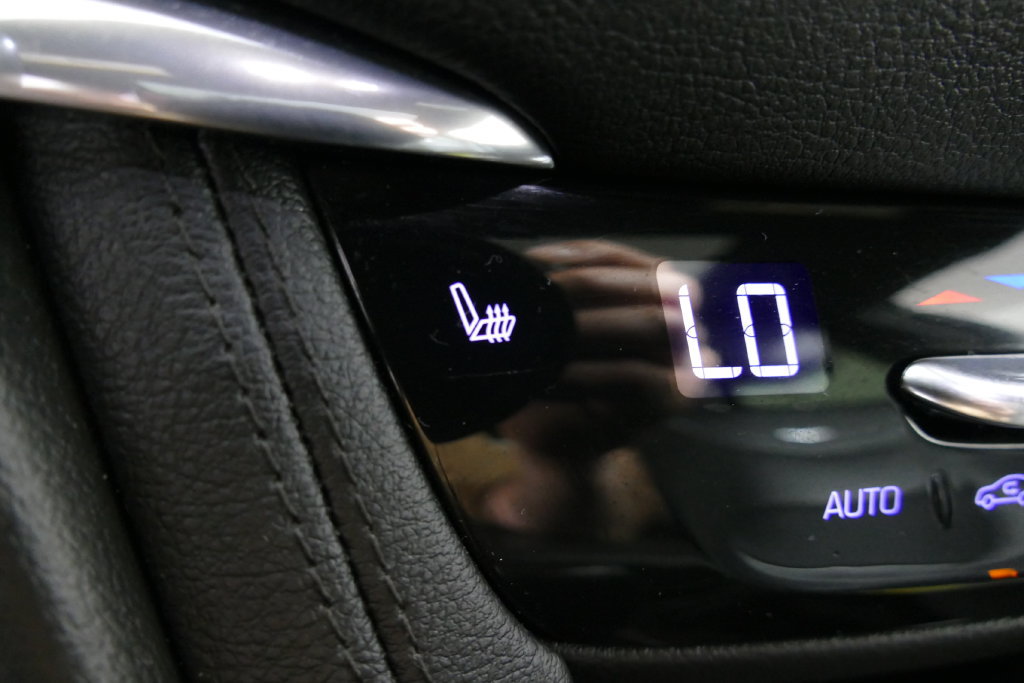 Used 2020 Cadillac XT5 Premium Luxury AWD/4WD image 19