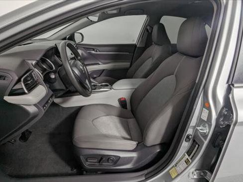 Used 2023 Toyota Camry LE image 14