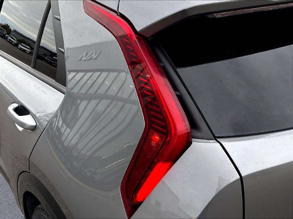 Used 2023 Kia Niro Wind w/ Wind Preserve Package FWD image 27