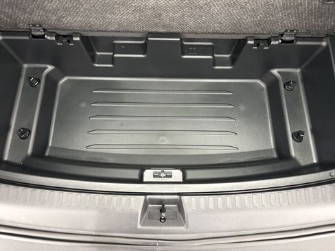 New 2026 Chevrolet Traverse Z71 w/ Driver Confidence Package AWD/4WD image 27