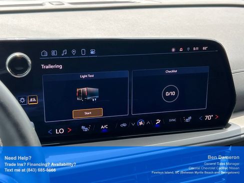Used 2025 Chevrolet Traverse LT FWD image 40