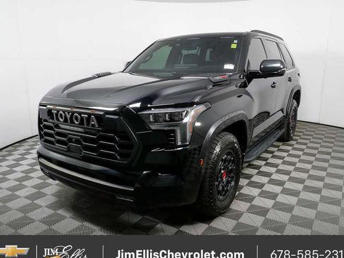 Used 2025 Toyota Sequoia TRD Pro AWD/4WD image 25