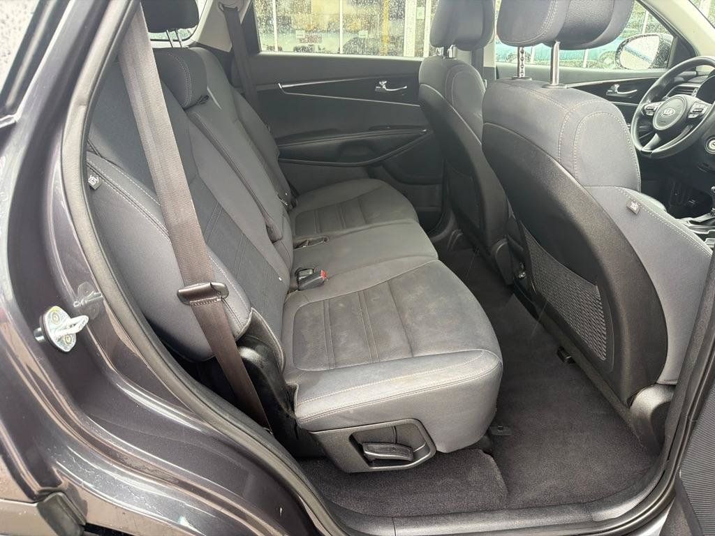 Used 2016 Kia Sorento AWD image 10