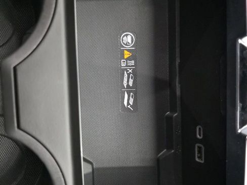 Used 2026 GMC Yukon Denali w/ Sun & Power Step Package image 40