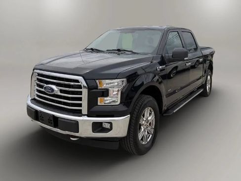 Used 2017 Ford F150 XLT w/ Equipment Group 302A Luxury AWD/4WD image 3