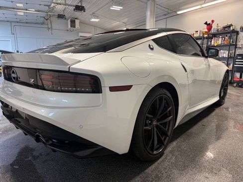 Used 2023 Nissan Z w/ Floor Mat Package (L93) RWD image 7