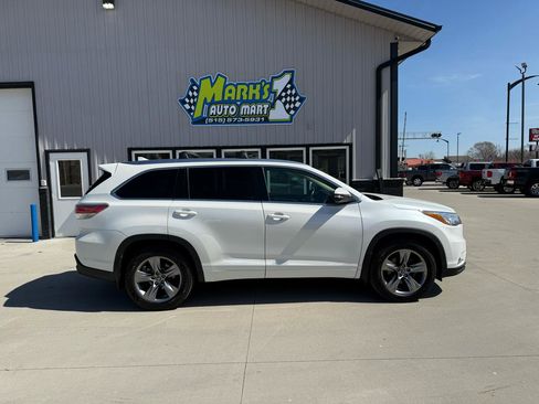 Used 2016 Toyota Highlander Limited image 7
