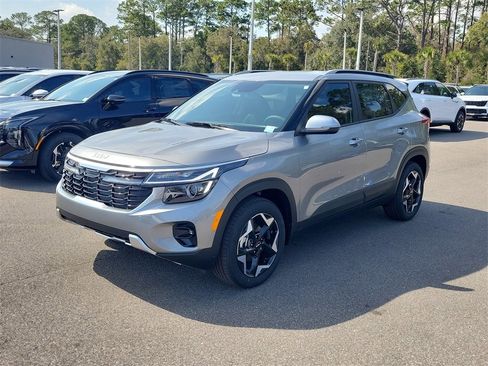 New 2026 Kia Seltos S image 3