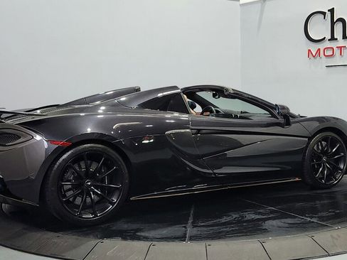 Used 2019 McLaren 570S Spider RWD image 12