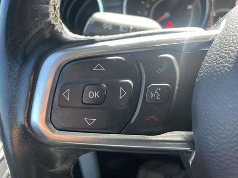 Certified 2019 Jeep Wrangler Unlimited Sahara AWD/4WD image 30