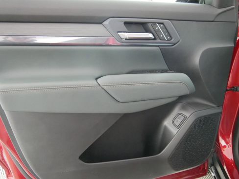 New 2026 GMC Terrain AT4 w/ Convenience Package III AWD/4WD image 16