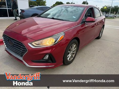Used 2018 Hyundai Sonata SE FWD image 1