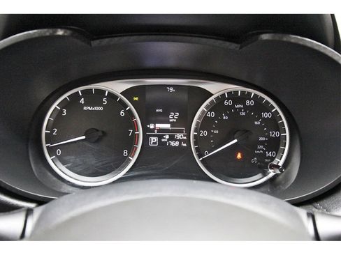 Used 2025 Nissan Versa S w/ Trunk Package image 12