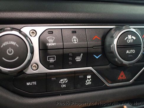 Used 2024 Jeep Wrangler Unlimited Rubicon 392 image 30