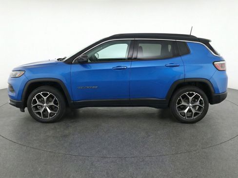 Used 2025 Jeep Compass Limited AWD/4WD image 5