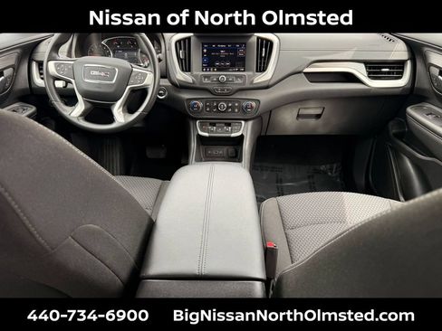 Used 2024 GMC Terrain SLE w/ Driver Convenience Package AWD/4WD image 23
