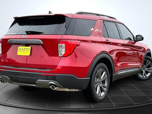 Used 2023 Ford Explorer XLT w/ Equipment Group 202A image 13