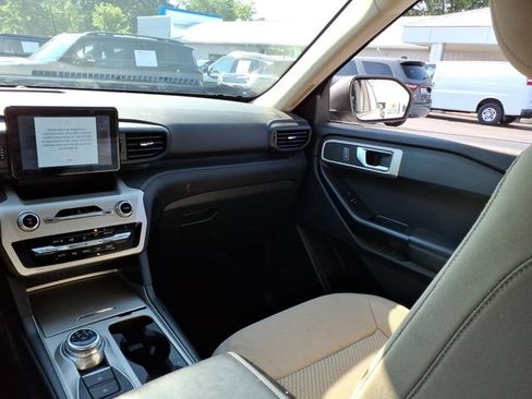 Used 2022 Ford Explorer 4WD image 16