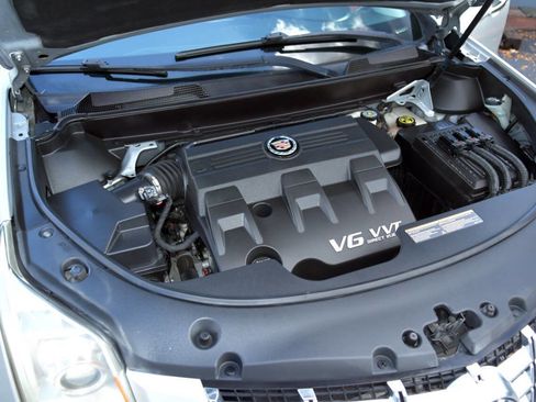 Used 2013 Cadillac SRX Base 4dr SUV image 25