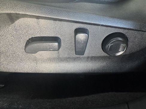 Used 2019 Subaru Forester Limited w/ Popular Package #3 image 37