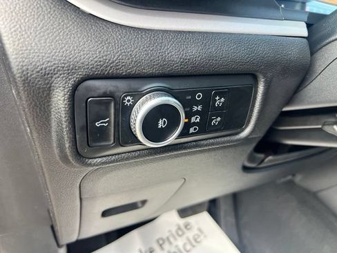 Certified 2023 Ford Explorer XLT w/ Equipment Group 202A AWD/4WD image 8