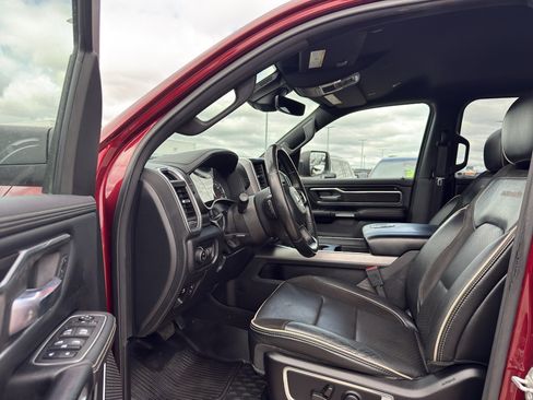 Used 2022 RAM 1500 Laramie w/ Sport Appearance Package AWD/4WD image 11