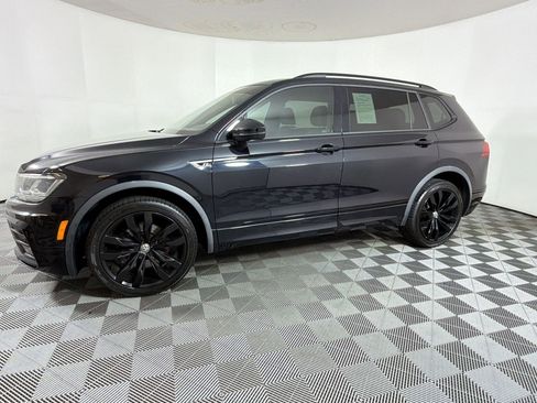 Used 2020 Volkswagen Tiguan SE R-Line FWD image 19