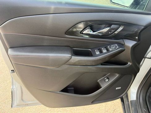 Used 2022 Chevrolet Traverse RS w/ LPO, Floor Liner Package AWD/4WD image 17