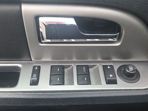 Used 2017 Ford Expedition XLT image 25