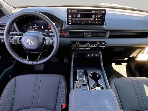 New 2026 Honda Pilot Sport image 10