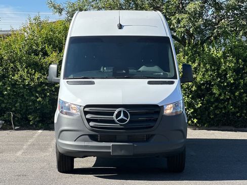 New 2025 Mercedes-Benz Sprinter 2500 image 8