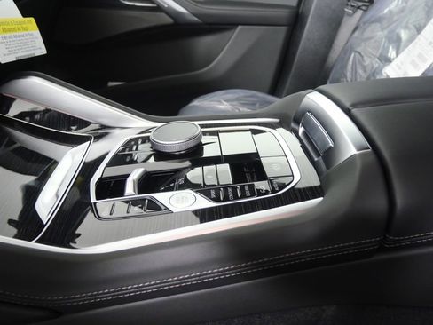 New 2026 BMW X6 xDrive40i image 37