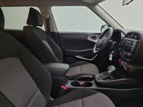 Used 2023 Kia Soul LX FWD image 21
