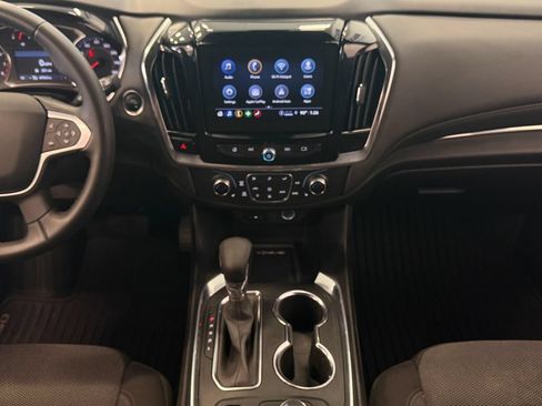 Used 2023 Chevrolet Traverse LT FWD image 22