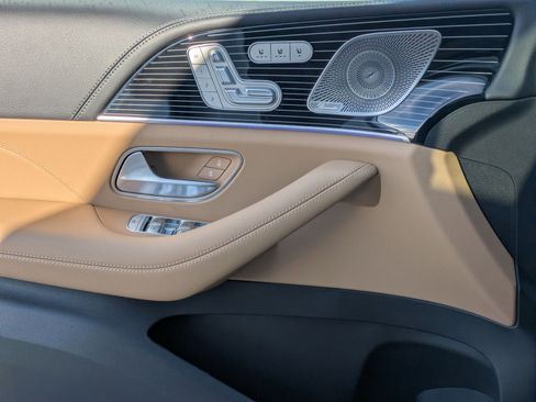 Used 2026 Mercedes-Benz GLS 450 4MATIC image 20