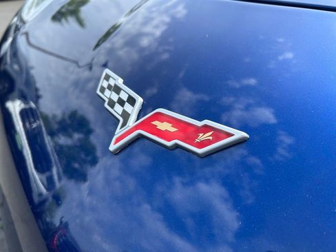 Used 2007 Chevrolet Corvette Coupe w/ Preferred Equipment Group RWD image 28