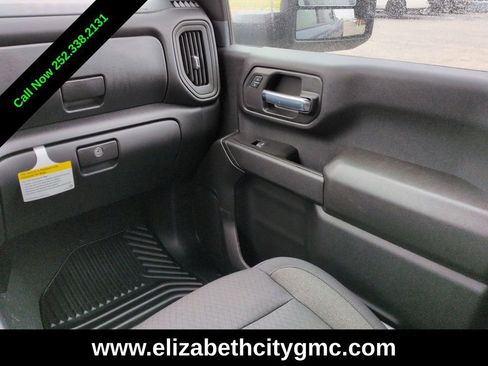 New 2026 GMC Sierra 2500 Pro w/ 1SA Pro Safety Plus Package AWD/4WD image 17